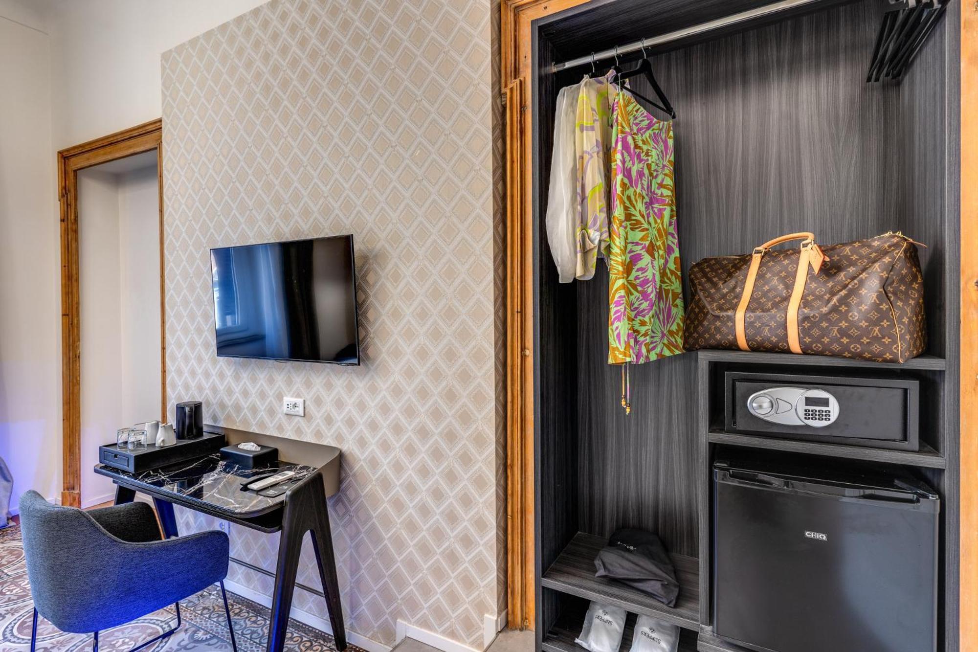 Arenula Guest house