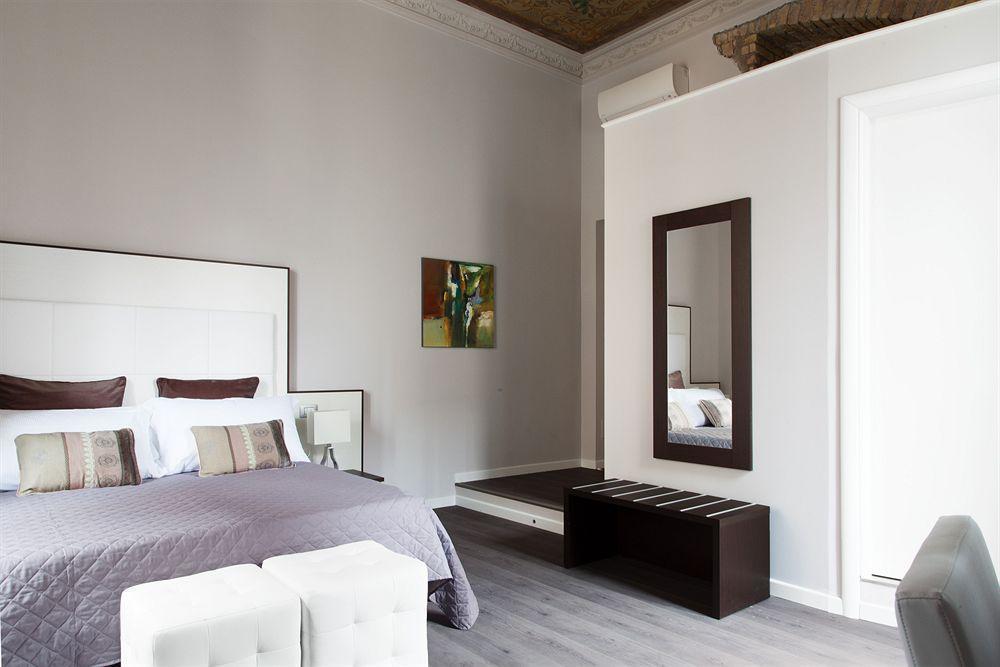 Guest house Arenula 2*